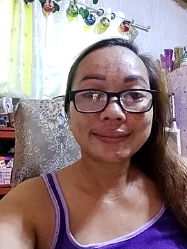 Snapshot of asianwet4u chatting on December 4, 1:59 am asianwet4u online show from December 4, 1:59 am