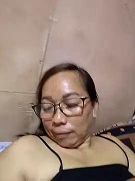 Snapshot of asianwet4u chatting on June 17, 7:44 am asianwet4u online show from June 17, 7:44 am