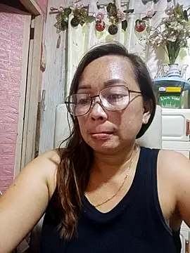 Snapshot of asianwet4u chatting on July 3, 6:31 am asianwet4u online show from July 3, 6:31 am