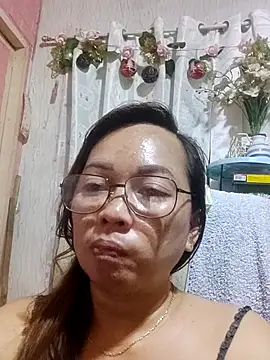 Snapshot of asianwet4u chatting on July 7, 7:09 am asianwet4u online show from July 7, 7:09 am