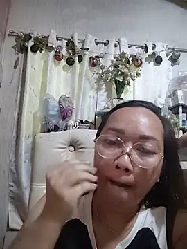 Snapshot of asianwet4u chatting on July 12, 12:12 am asianwet4u online show from July 12, 12:12 am