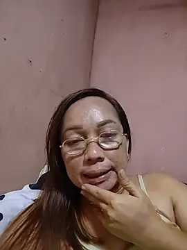 Snapshot of asianwet4u chatting on July 18, 2:32 pm asianwet4u online show from July 18, 2:32 pm
