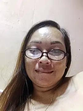 Snapshot of asianwet4u chatting on July 28, 6:20 pm asianwet4u online show from July 28, 6:20 pm
