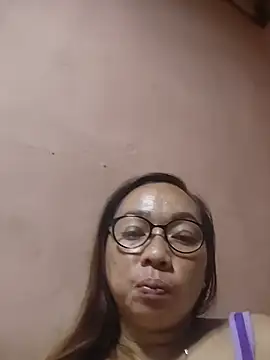 Snapshot of asianwet4u chatting on July 30, 11:31 am asianwet4u online show from July 30, 11:31 am