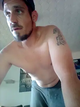 Snapshot of Codymc89 chatting on June 15, 7:21 am Codymc89 online show from June 15, 7:21 am