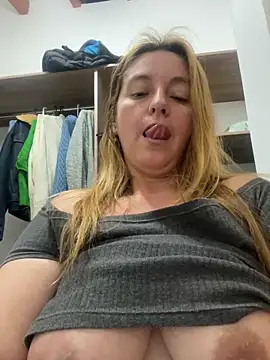 moniquerainx online show from March 14, 3:37 am