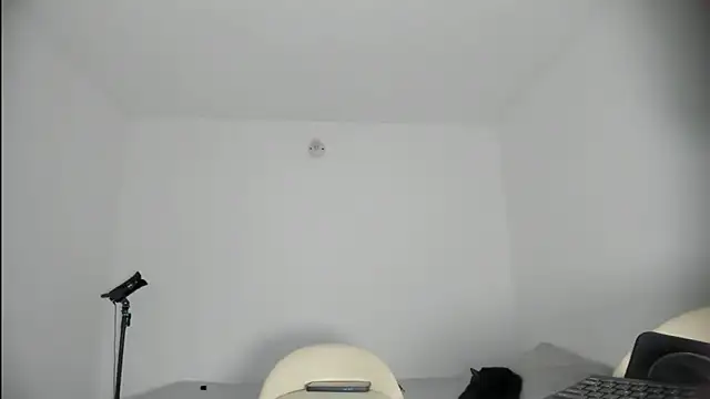 SARA TS FOX online show from December 15, 6:45 pm