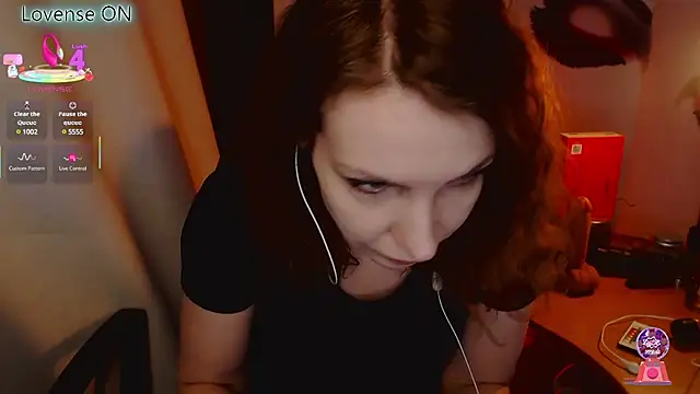 JohansonKatie online show from March 21, 3:01 am