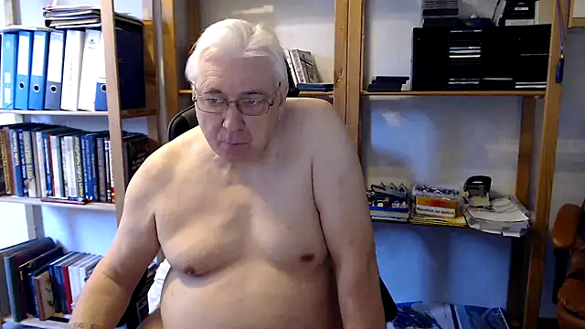 Snapshot of SchwanzhureXXL chatting on March 5, 10:11 am SchwanzhureXXL online show from March 5, 10:11 am