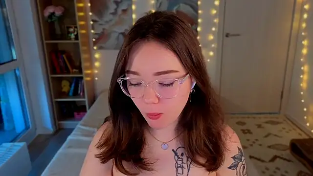 MilenaSaint online show from June 9, 3:29 am