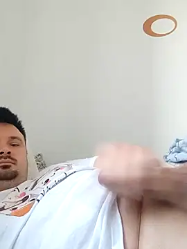 Snapshot of Luismiguel55 chatting on March 8, 6:21 am Luismiguel55 online show from March 8, 6:21 am