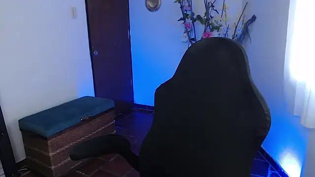 ms sofia x online show from November 6, 3:02 pm