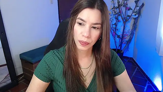 Snapshot of ms_sofia_x chatting on July 15, 2:11 pm ms sofia x online show from July 15, 2:11 pm
