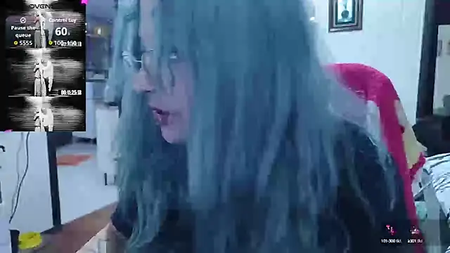 Snapshot of ElfGrey chatting on September 11, 4:45 am ElfGrey online show from September 11, 4:45 am