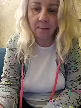 Snapshot of Janahotty chatting on January 3, 1:27 am Janahotty online show from January 3, 1:27 am