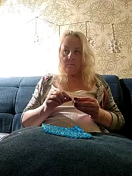 Snapshot of Janahotty chatting on February 4, 10:34 pm Janahotty online show from February 4, 10:34 pm