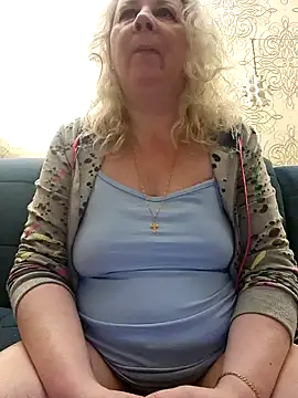 Snapshot of Janahotty chatting on March 18, 11:09 pm Janahotty online show from March 18, 11:09 pm