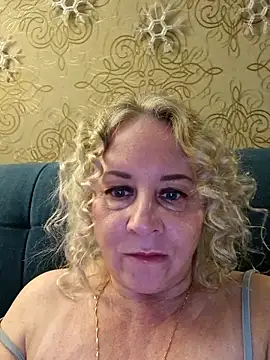 Snapshot of Janahotty chatting on May 14, 11:44 pm Janahotty online show from May 14, 11:44 pm