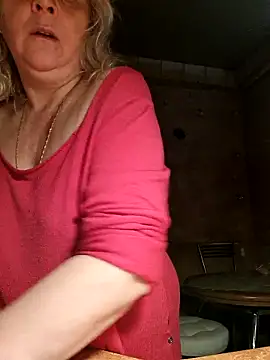 Snapshot of Janahotty chatting on May 24, 3:06 pm Janahotty online show from May 24, 3:06 pm