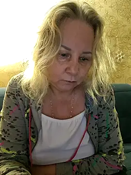 Snapshot of Janahotty chatting on June 11, 12:19 am Janahotty online show from June 11, 12:19 am