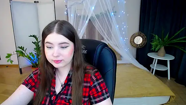 NicoleFoxery online show from January 31, 6:14 pm