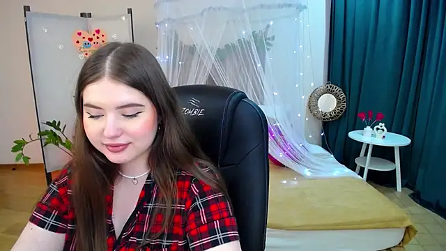 NicoleFoxery online show from February 22, 9:45 am