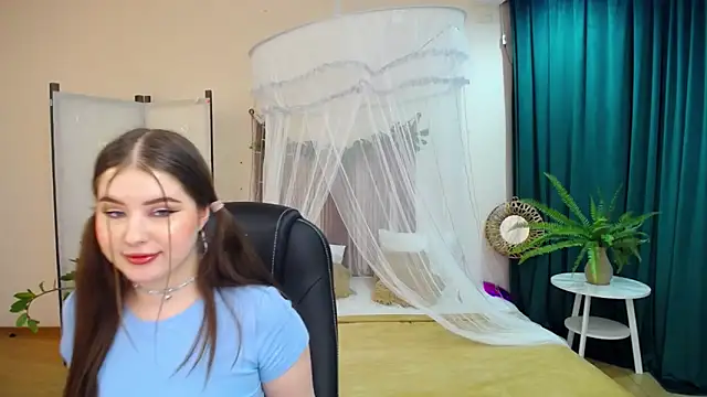 NicoleFoxery online show from March 20, 12:30 am