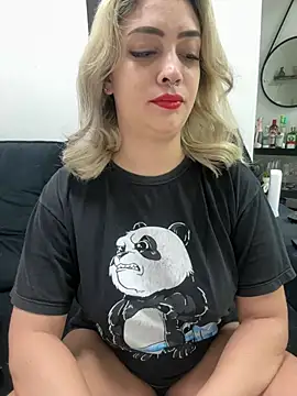 NathFox online show from December 15, 8:25 pm