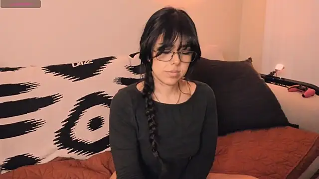 Evie-Luna online show from January 8, 1:11 am