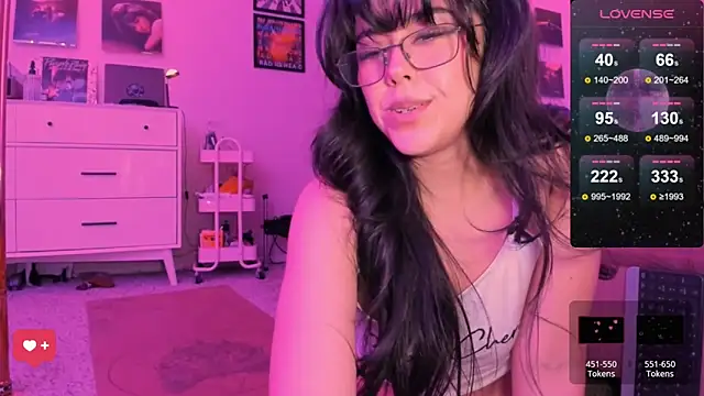 Evie-Luna online show from February 4, 1:45 am