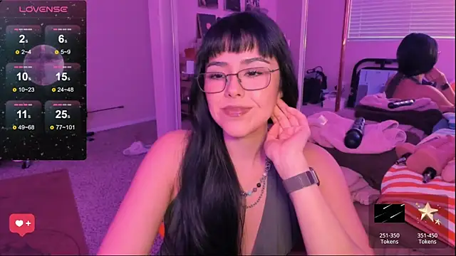 Evie-Luna online show from March 1, 1:32 am