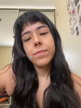 Snapshot of Evie-Luna chatting on July 17, 6:35 pm Evie-Luna online show from July 17, 6:35 pm
