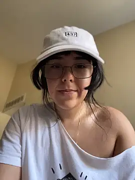 Snapshot of Evie-Luna chatting on July 27, 8:16 pm Evie-Luna online show from July 27, 8:16 pm