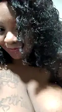 Snapshot of 6lue6a6y69 chatting on December 24, 2:32 am 6lue6a6y69 online show from December 24, 2:32 am