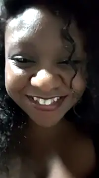 Snapshot of 6lue6a6y69 chatting on December 25, 5:37 am 6lue6a6y69 online show from December 25, 5:37 am