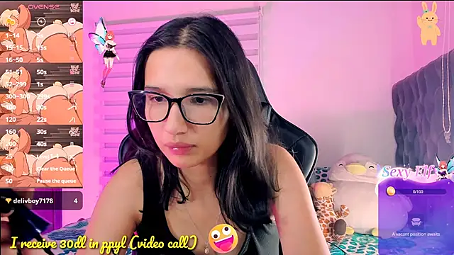 Snapshot of Luniverse chatting on January 20, 11:10 pm Luniverse online show from January 20, 11:10 pm