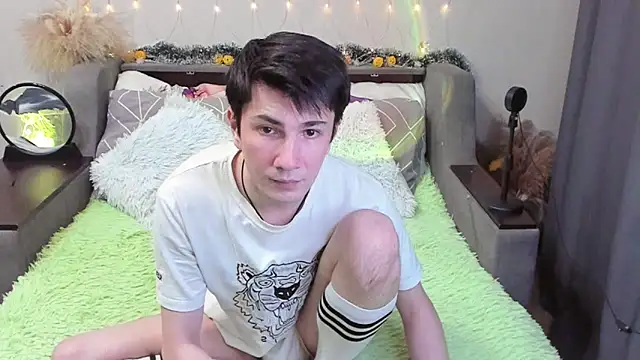 Yumi steve online show from November 13, 3:55 pm