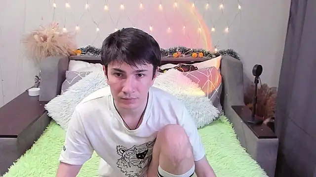 Yumi steve online show from November 16, 4:45 pm