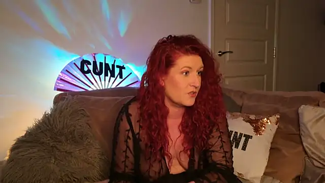 Snapshot of SultrySavannah chatting on May 12, 10:18 pm SultrySavannah online show from May 12, 10:18 pm