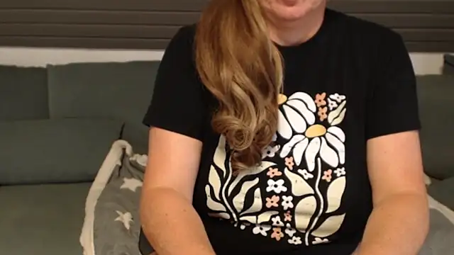 KimMitchelli online show from September 18, 11:12 am