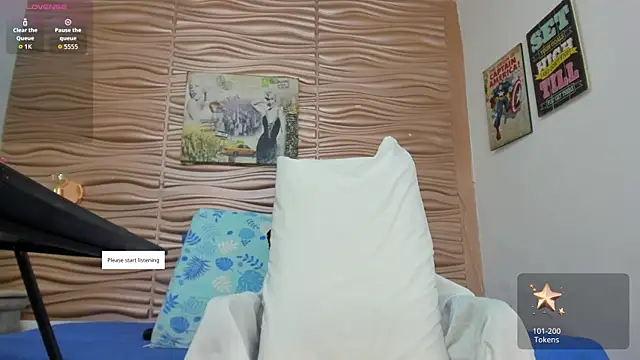 mia pineda online show from November 27, 3:14 pm