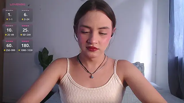 Snapshot of valen_thompson chatting on May 13, 8:49 pm valen thompson online show from May 13, 8:49 pm