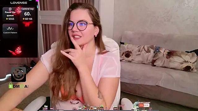 KellyKleine online show from November 4, 9:41 am