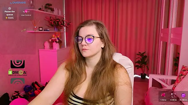 KellyKleine online show from March 9, 7:12 am