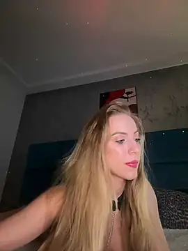 RockQueen A online show from January 18, 5:20 am