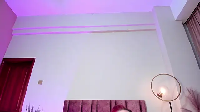 Snapshot of JupiteFox chatting on May 11, 11:57 pm JupiteFox online show from May 11, 11:57 pm