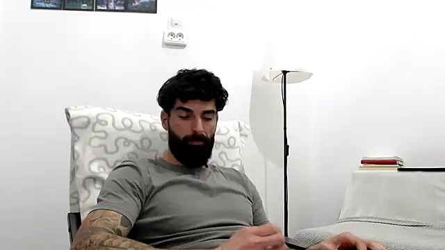 Verycutex online show from February 19, 3:08 pm