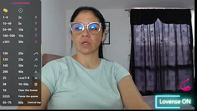 selena ferri online show from November 25, 8:42 pm