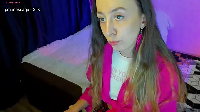 Snapshot of CurlySteph chatting on February 1, 6:08 pm CurlySteph online show from February 1, 6:08 pm