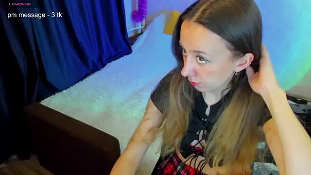 Snapshot of CurlySteph chatting on February 7, 9:58 pm CurlySteph online show from February 7, 9:58 pm